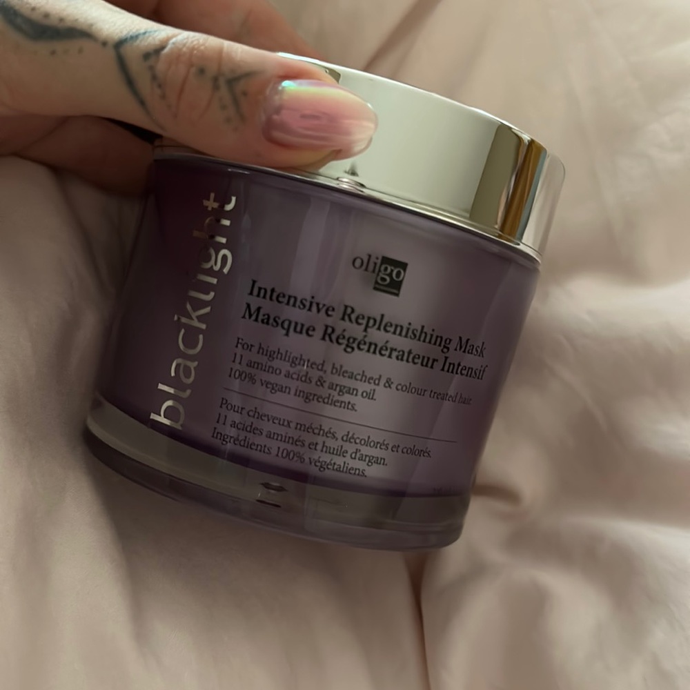 Oligo Blacklight  Intensive Replenishing Mask